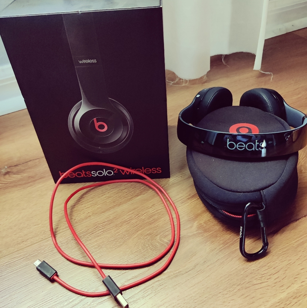 Beats wireless headphones